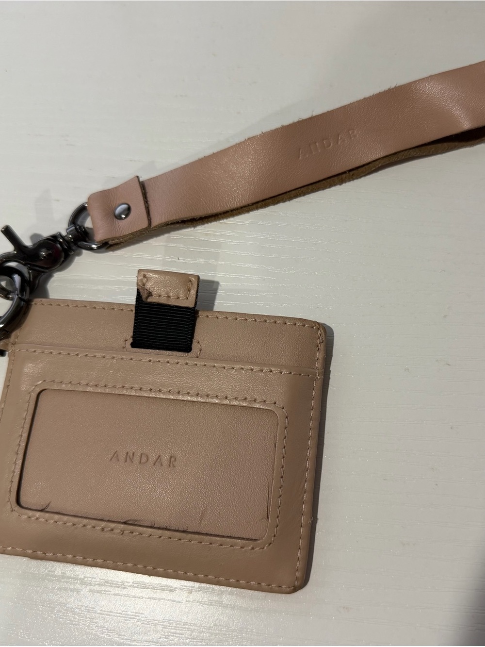 ANDAR Blush Leather Wristlet Card Holder